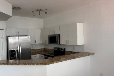 Touwnhouse à vendre à Doral, Floride: 3 chambres, 140.38 m2 № 2266146 - photo 16