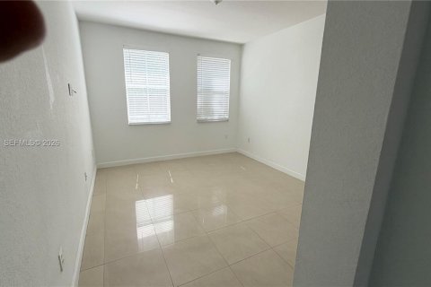Touwnhouse à vendre à Doral, Floride: 3 chambres, 140.38 m2 № 2266146 - photo 20