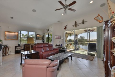Copropriété à vendre à Sun City Center, Floride: 3 chambres, 230.58 m2 № 2149794 - photo 13