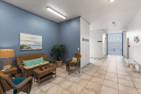 Купить кондоминиум в Беллеэйр Блафс, Флорида 6 комнат, 120.77м2, № 1797145 - фото 6