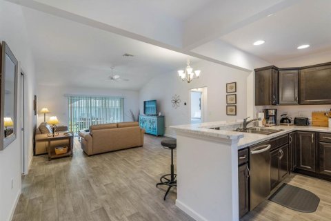 Casa en alquiler en The Villages, Florida, 3 dormitorios, 145.76 m2 № 1837126 - foto 5
