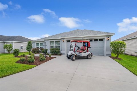 Casa en alquiler en The Villages, Florida, 3 dormitorios, 145.76 m2 № 1837126 - foto 1