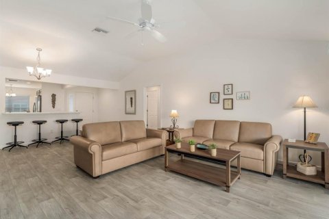 Casa en alquiler en The Villages, Florida, 3 dormitorios, 145.76 m2 № 1837126 - foto 10