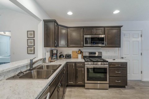 Casa en alquiler en The Villages, Florida, 3 dormitorios, 145.76 m2 № 1837126 - foto 6