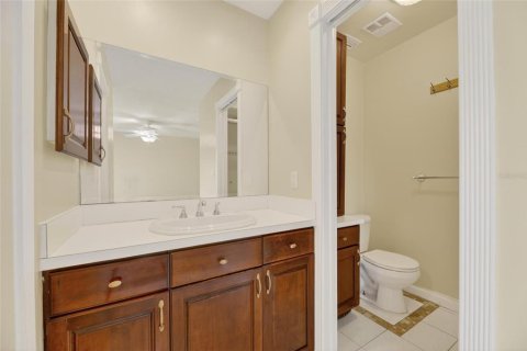 House in Tampa, Florida 3 bedrooms, 110 sq.m. № 2221955 - photo 29