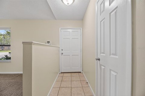 House in Tampa, Florida 3 bedrooms, 110 sq.m. № 2221955 - photo 4