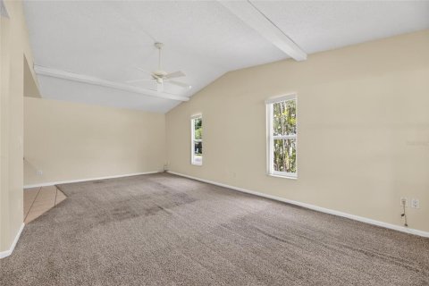 House in Tampa, Florida 3 bedrooms, 110 sq.m. № 2221955 - photo 7