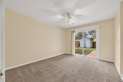 House in Tampa, Florida 3 bedrooms, 110 sq.m. № 2221955 - photo 23
