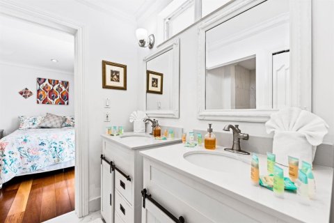 Casa en venta en Fort Lauderdale, Florida, 5 dormitorios, 384.62 m2 № 2169572 - foto 13