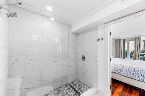 Casa en venta en Fort Lauderdale, Florida, 5 dormitorios, 384.62 m2 № 2169572 - foto 20