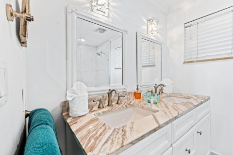 Casa en venta en Fort Lauderdale, Florida, 5 dormitorios, 384.62 m2 № 2169572 - foto 21