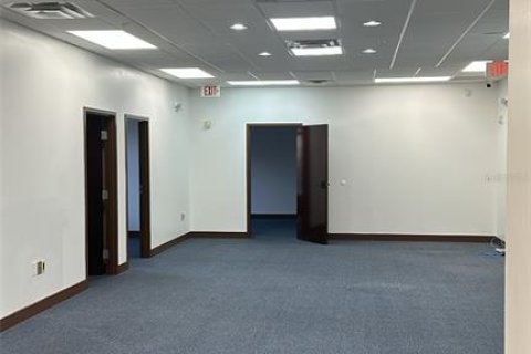 Commercial property in Orlando, Florida 214.33 sq.m. № 2214244 - photo 5