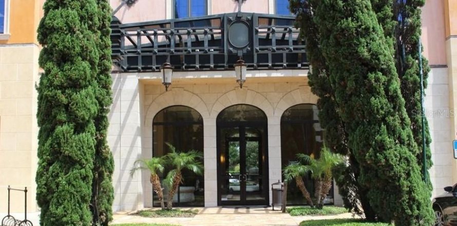Commercial property in Orlando, Florida 214.33 sq.m. № 2214244