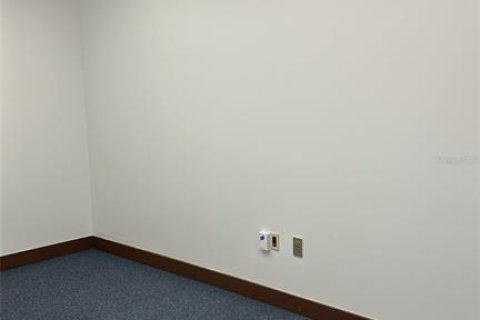Commercial property in Orlando, Florida 214.33 sq.m. № 2214244 - photo 6