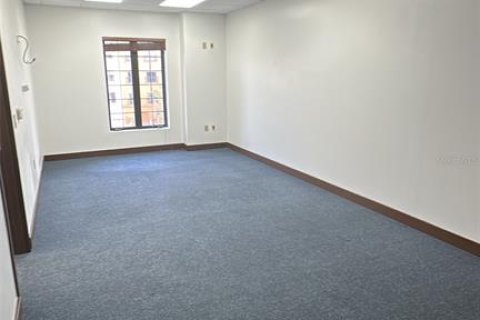 Commercial property in Orlando, Florida 214.33 sq.m. № 2214244 - photo 10