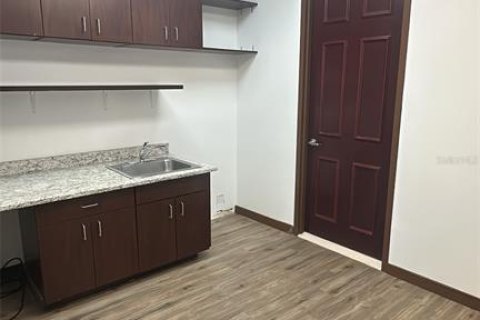 Commercial property in Orlando, Florida 214.33 sq.m. № 2214244 - photo 11