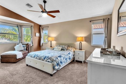 House in Margate, Florida 4 bedrooms, 196.02 sq.m. № 1996850 - photo 21