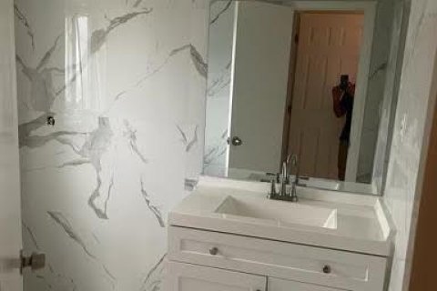 Villa ou maison à louer à St. Lucie, Floride: 3 chambres, 102.19 m2 № 2078343 - photo 6