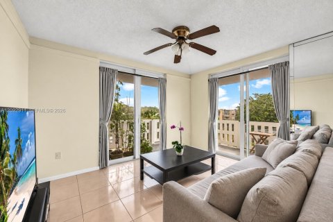 Condo in Hollywood, Florida, 2 bedrooms № 2378380