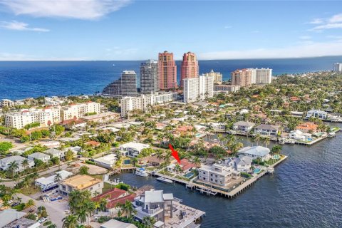 Villa ou maison à vendre à Fort Lauderdale, Floride: 5 chambres, 268.3 m2 № 1939853 - photo 1