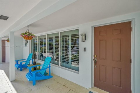Villa ou maison à vendre à Fort Lauderdale, Floride: 5 chambres, 268.3 m2 № 1939853 - photo 5