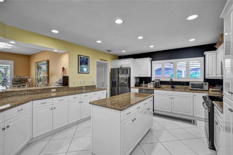 Villa ou maison à vendre à Fort Lauderdale, Floride: 5 chambres, 268.3 m2 № 1939853 - photo 18
