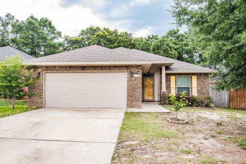 Villa ou maison à louer à Milton, Floride: 3 chambres, 150.13 m2 № 562031 - photo 1