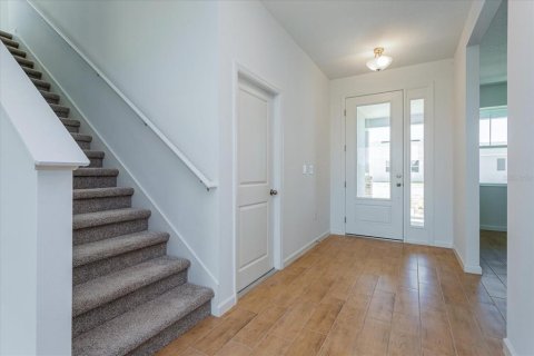 Villa ou maison à vendre à Lady Lake, Floride: 4 chambres, 232.26 m2 № 1904274 - photo 2