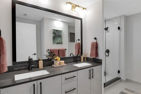 Apartamento en alquiler en Saint Petersburg, Florida, 1 dormitorio, 56.76 m2 № 1306949 - foto 8