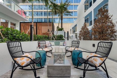 Apartamento en alquiler en Saint Petersburg, Florida, 1 dormitorio, 56.76 m2 № 1306949 - foto 2