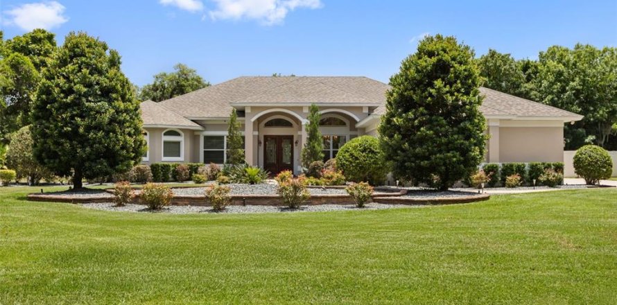 Casa en Tavares, Florida 4 dormitorios, 314.1 m2 № 2149524