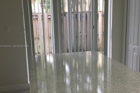Townhouse in Doral, Florida 3 bedrooms, 206.8 sq.m. № 2000576 - photo 20