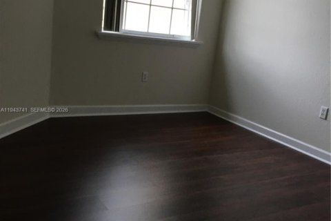 Townhouse in Doral, Florida 3 bedrooms, 206.8 sq.m. № 2000576 - photo 23