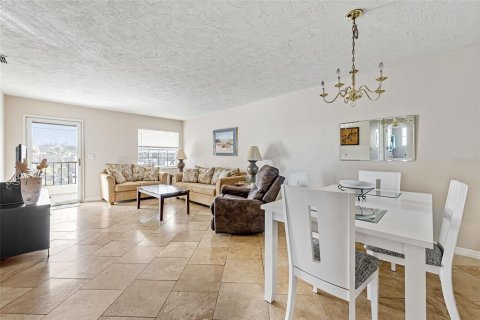 Condominio en venta en Englewood, Florida, 2 dormitorios, 98.1 m2 № 1561280 - foto 15