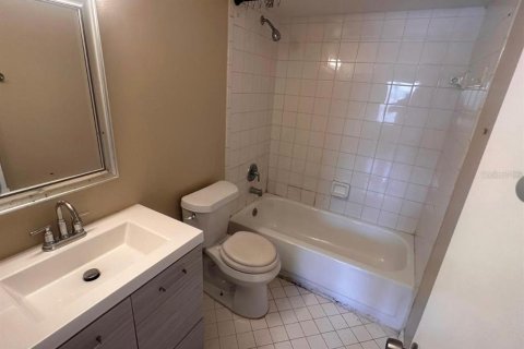 Condominio en alquiler en Orlando, Florida, 2 dormitorios, 86.77 m2 № 2117938 - foto 8