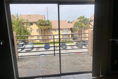Condominio en alquiler en Orlando, Florida, 2 dormitorios, 86.77 m2 № 2117938 - foto 2
