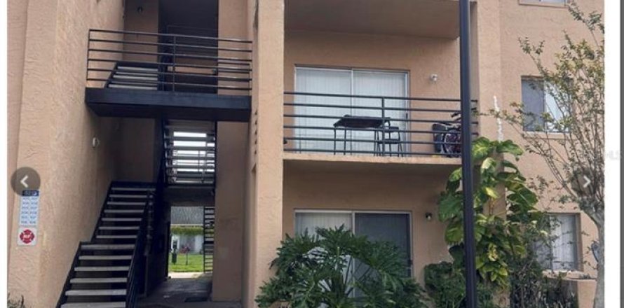 Condominio en Orlando, Florida, 2 dormitorios  № 2117938