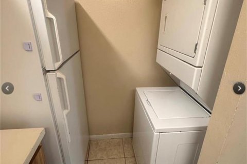 Condominio en alquiler en Orlando, Florida, 2 dormitorios, 86.77 m2 № 2117938 - foto 11