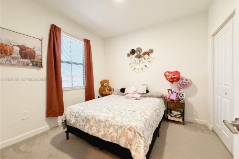 Снять в аренду таунхаус в Хомстед, Флорида 3 спальни, 137.77м2, № 1987474 - фото 19