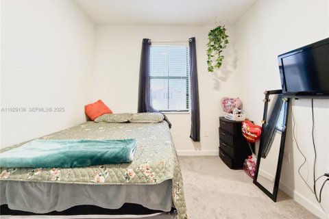 Снять в аренду таунхаус в Хомстед, Флорида 3 спальни, 137.77м2, № 1987474 - фото 18