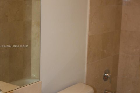 Copropriété à louer à Coral Gables, Floride: 3 chambres, 104.52 m2 № 2027010 - photo 13