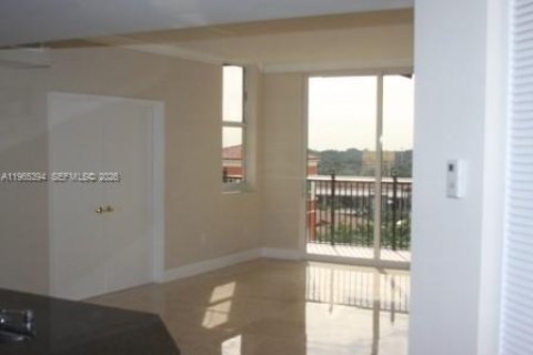 Copropriété à louer à Coral Gables, Floride: 3 chambres, 104.52 m2 № 2027010 - photo 9