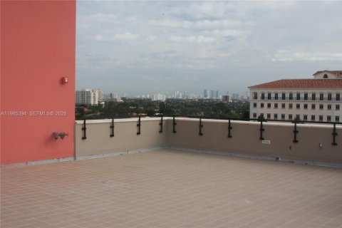 Copropriété à louer à Coral Gables, Floride: 3 chambres, 104.52 m2 № 2027010 - photo 17