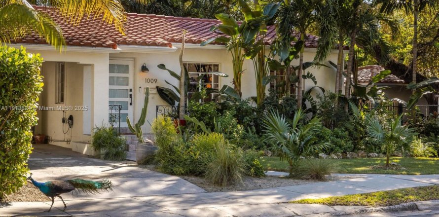 Casa en Miami, Florida 2 dormitorios, 96.15 m2 № 1968967