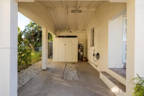 Casa en alquiler en Miami, Florida, 2 dormitorios, 96.15 m2 № 1968967 - foto 9