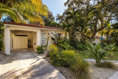 Casa en alquiler en Miami, Florida, 2 dormitorios, 96.15 m2 № 1968967 - foto 8