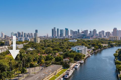 Casa en alquiler en Miami, Florida, 2 dormitorios, 96.15 m2 № 1968967 - foto 4