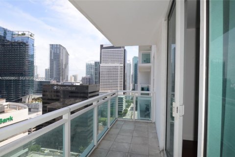 Condo in Miami, Florida, 1 bedroom  № 2017968 - photo 8