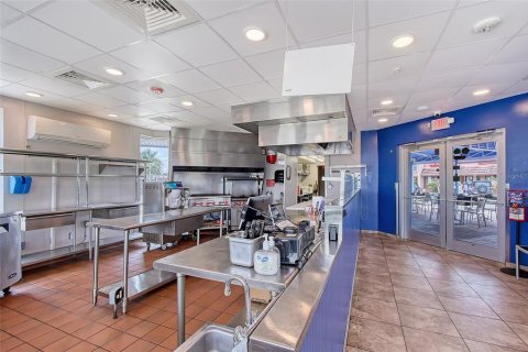 Immobilier commercial à vendre à Sarasota, Floride: 171.31 m2 № 1769164 - photo 11