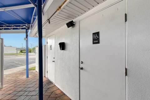Immobilier commercial à vendre à Sarasota, Floride: 171.31 m2 № 1769164 - photo 19